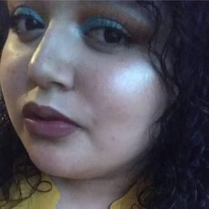 Meet your Posher, Azucena